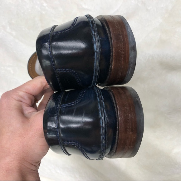 Gucci navy Blue Leather penny Loafers Slip On Style 10 tiger cat medallion - Picture 13 of 16